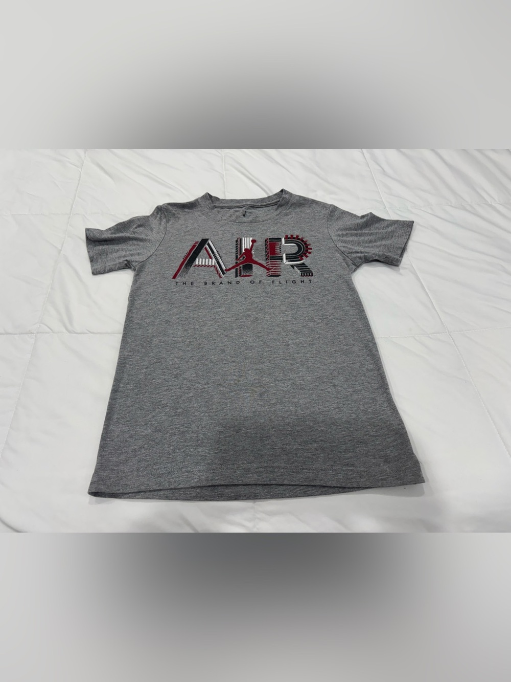 Boys Medium (10-12) Air Jordan Grey Graphic Tee - Grey/Red Accent